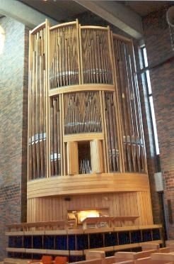 Orglet er udført i egetræ fra skovene ved Sorø