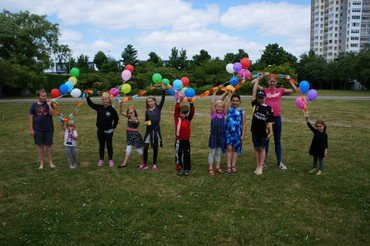 Dejlig sommerfest for BBB børn på billede